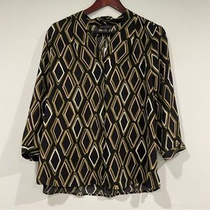 Investments Caroline V-Neck Blouse 3/4 Sleeve Button Front Diamond Print Medium